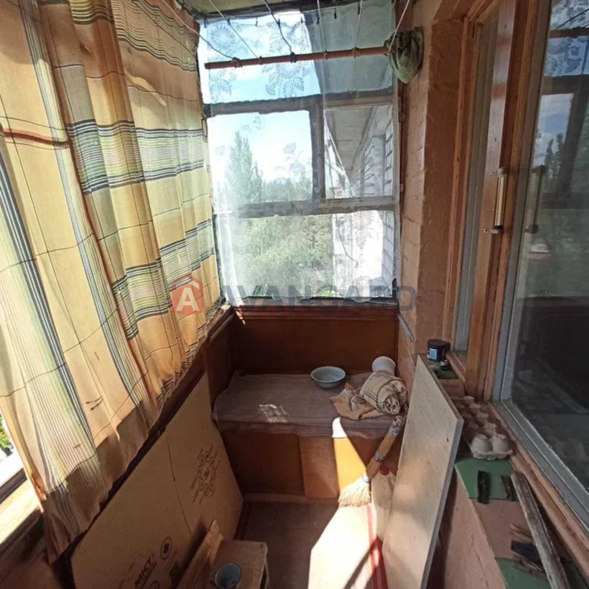 2 ��. ��������, 48/-/4 ��. �., 5/5 ������ ���� 4