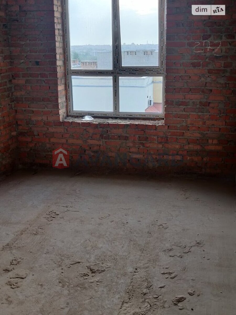 1 ��. ��������, 42/17/12 ��. �., 11/11 ������ ���� 9