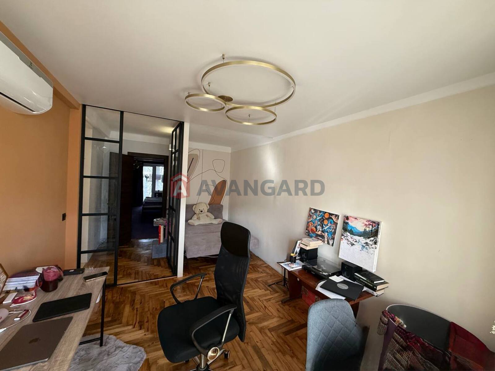 3 ��. ��������, 69/45/8 ��. �., 4/9 ������ ���� 7