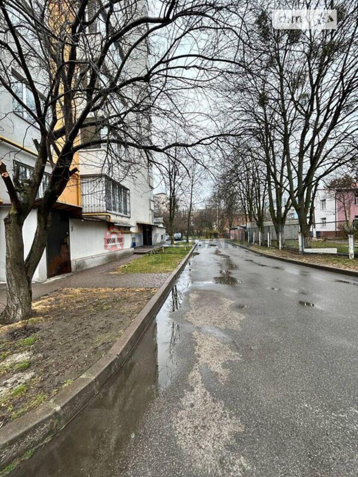 1 кім. квартира, 37/30/- кв. м., 10/10 поверх фото 4 1 кім. квартира, 37/30/- кв. м., 10/10 поверх фото 4