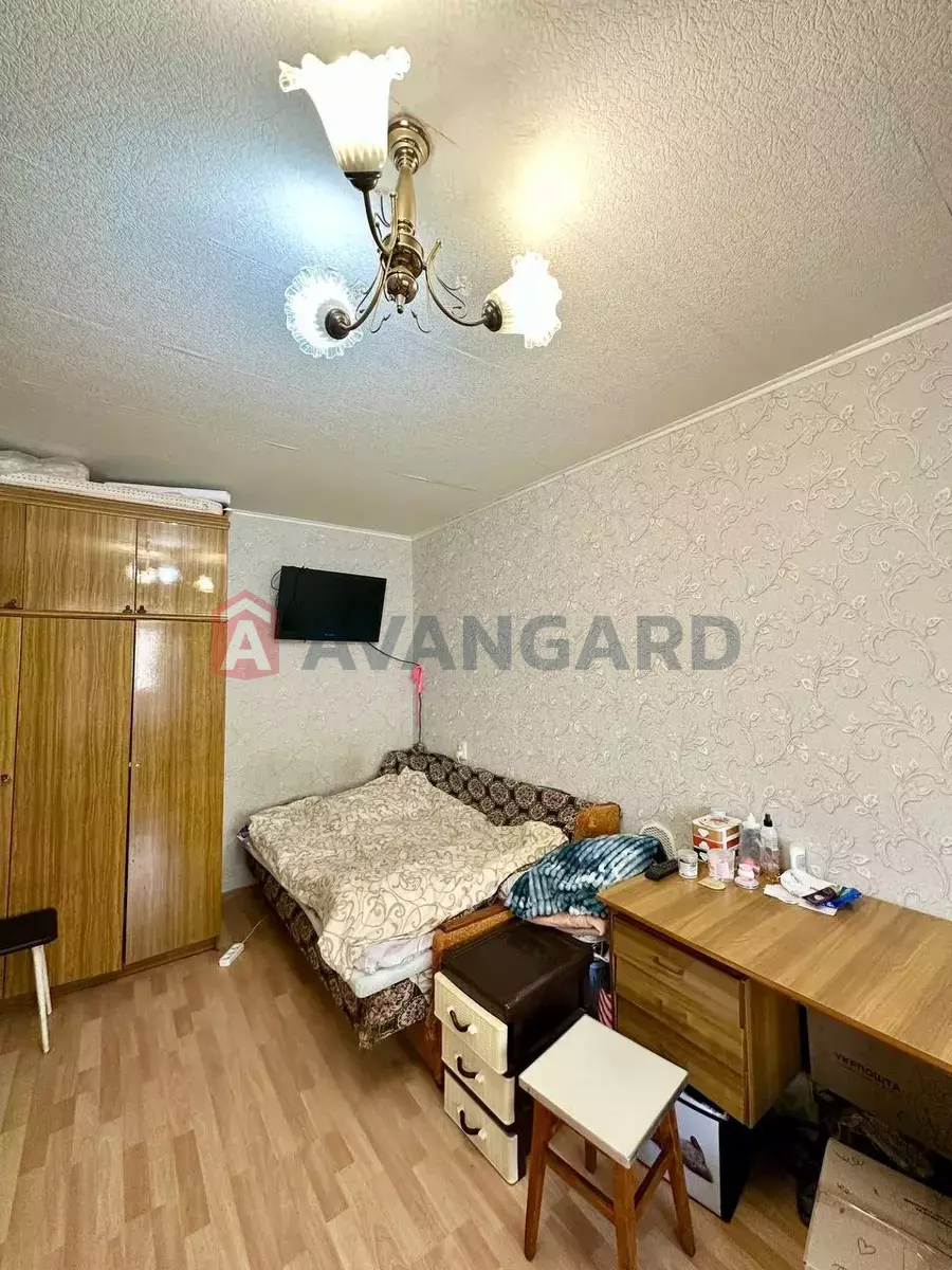 1 ��. ��������, 37/-/- ��. �., 3/9 ������ ���� 7