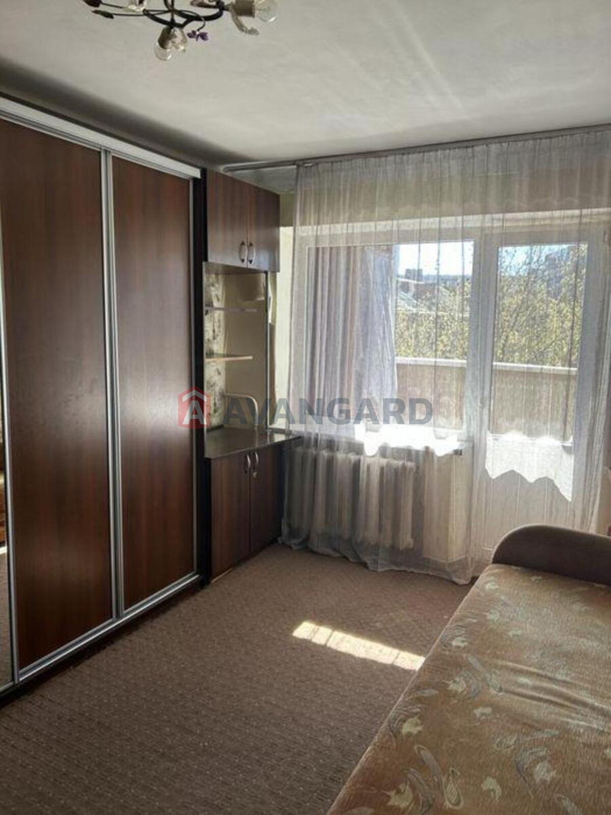 1 ��. ��������, 30/-/7 ��. �., 5/5 ������ ���� 2