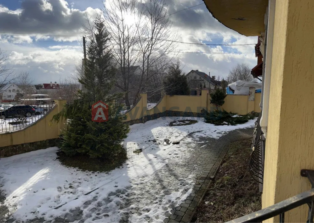 5 ��. ��������, 190/-/- ��. �., 1/2 ������ ���� 12