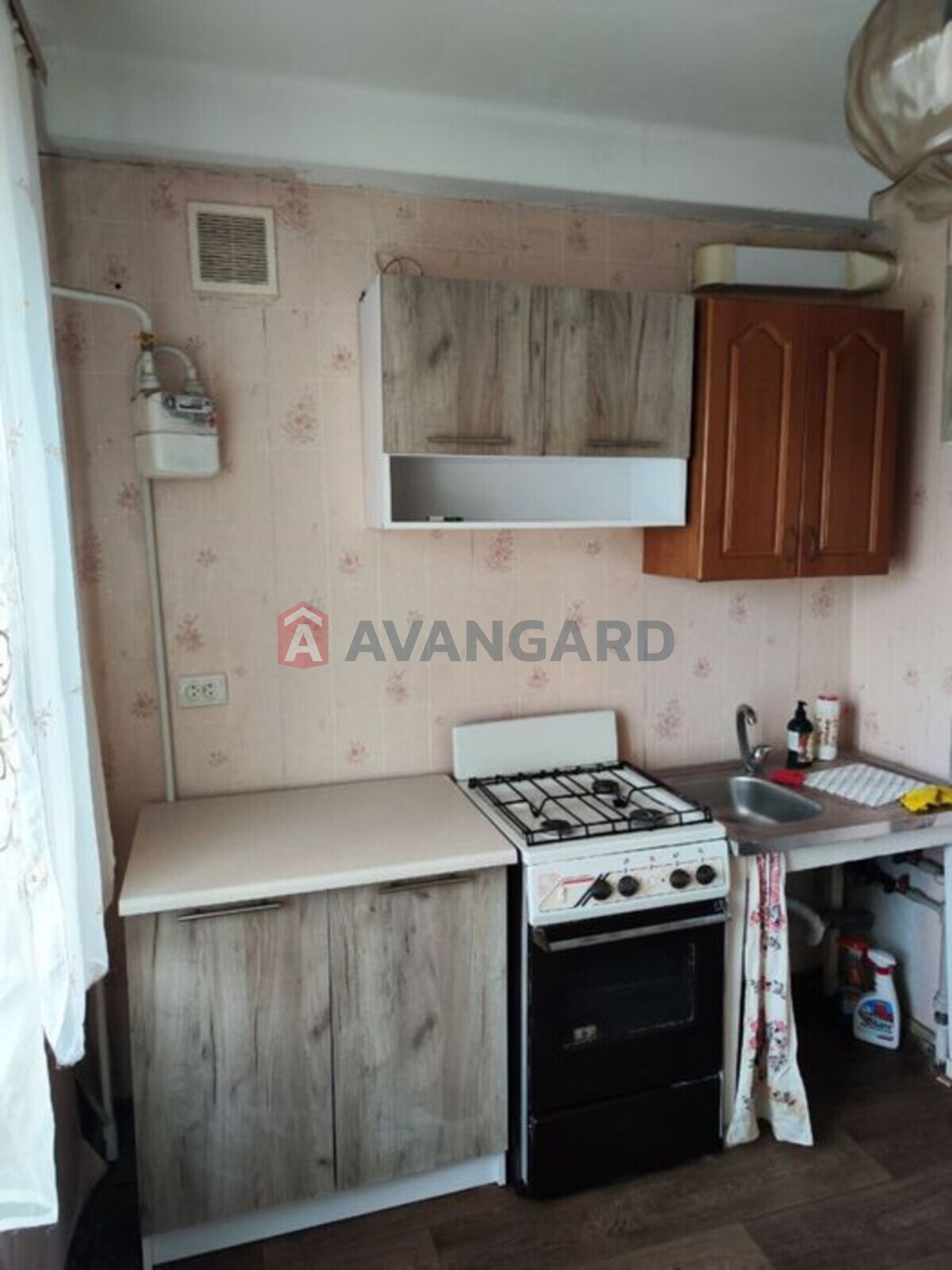 1 . , 33/-/7 . ., 8/9   2