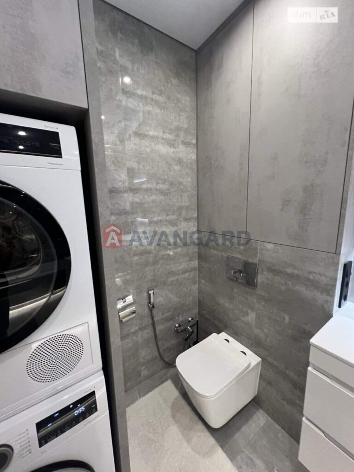 2 ��. ��������, 69/32/23 ��. �., 8/8 ������ ���� 5