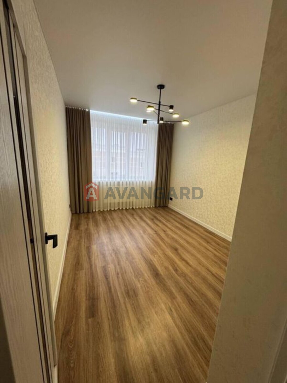 2 ��. ��������, 67/-/17 ��. �., 10/10 ������ ���� 1