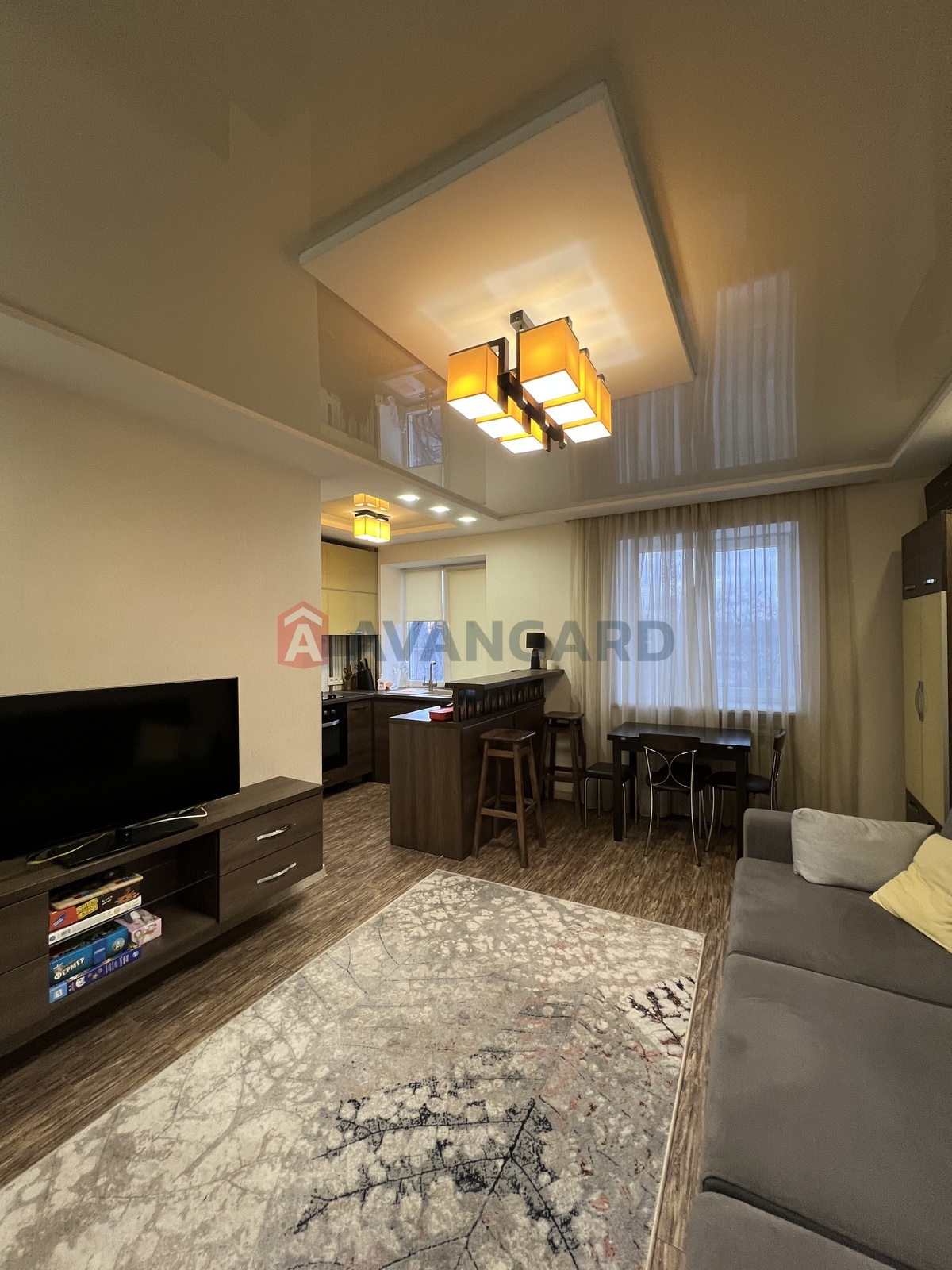 3 ��. ��������, 59/-/9 ��. �., 5/5 ������ ���� 13