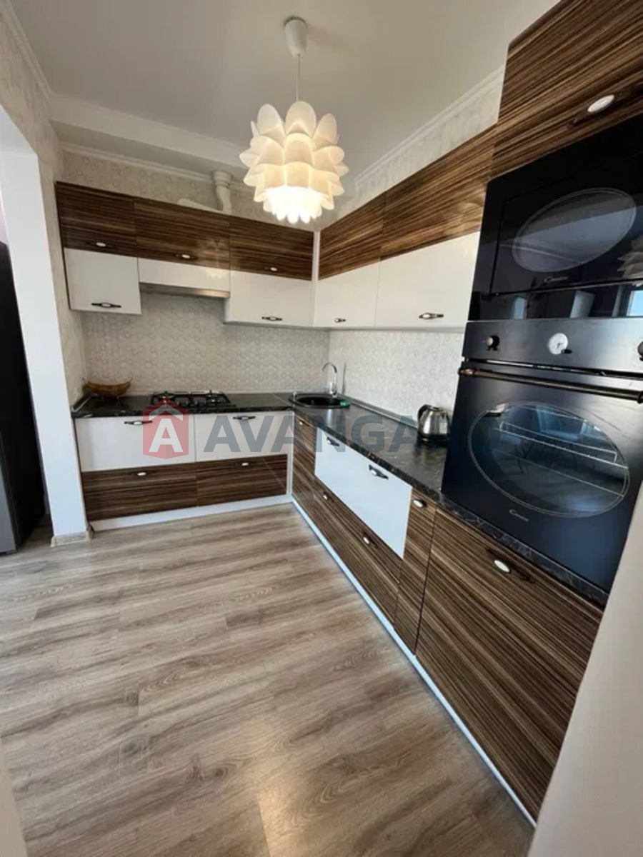 1 ��. ��������, 38/-/11 ��. �., 9/10 ������ ���� 2