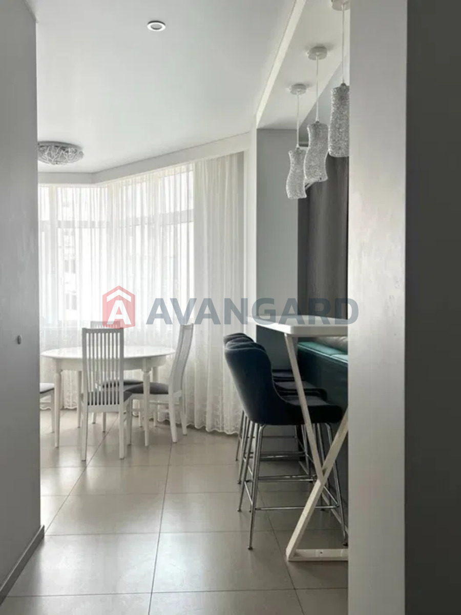 3 ��. ��������, 83/-/15 ��. �., 22/25 ������ ���� 2