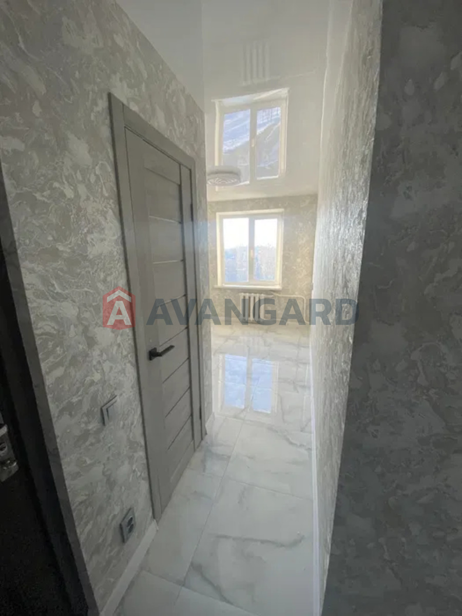 3 ��. ��������, 68/-/8 ��. �., 9/9 ������ ���� 5