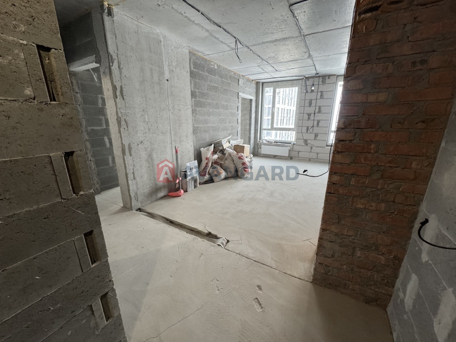 2 ��. ��������, 69/45/22 ��. �., 21/26 ������ ���� 7