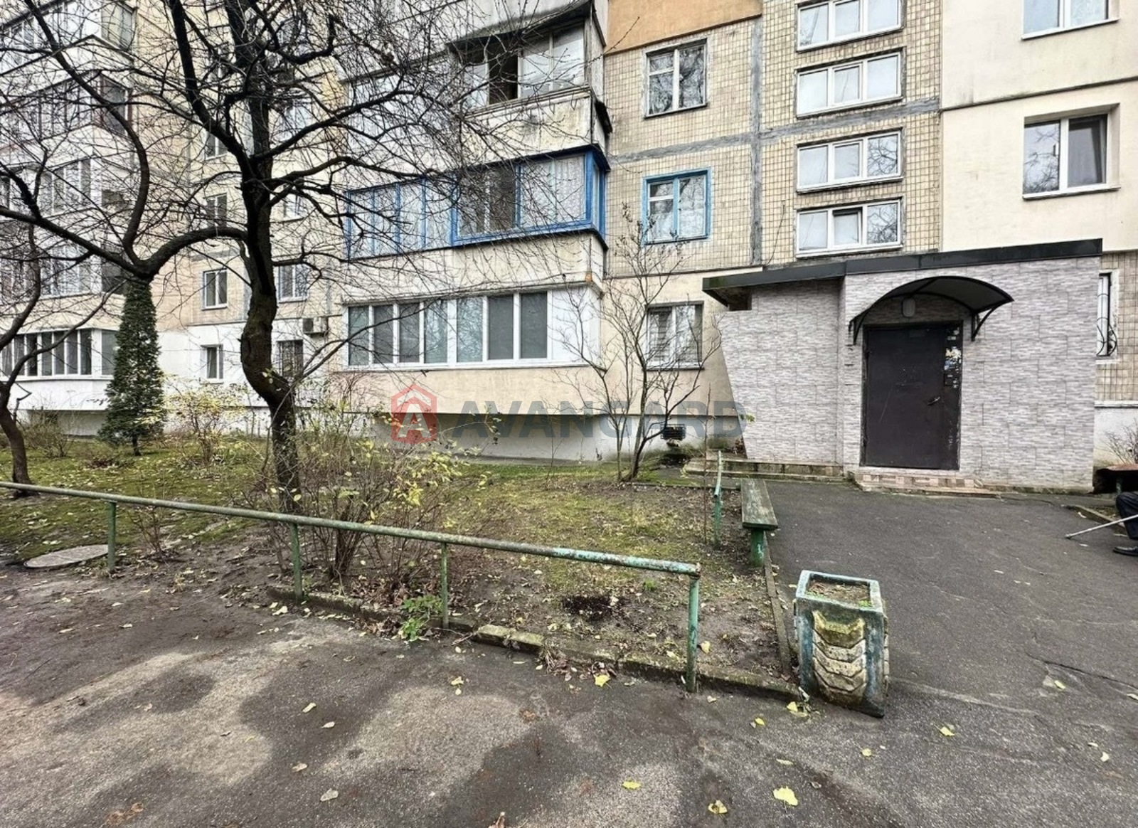 3 ����. ��������, 60/42/7 ��. �., 1/9 ���� ���� 11