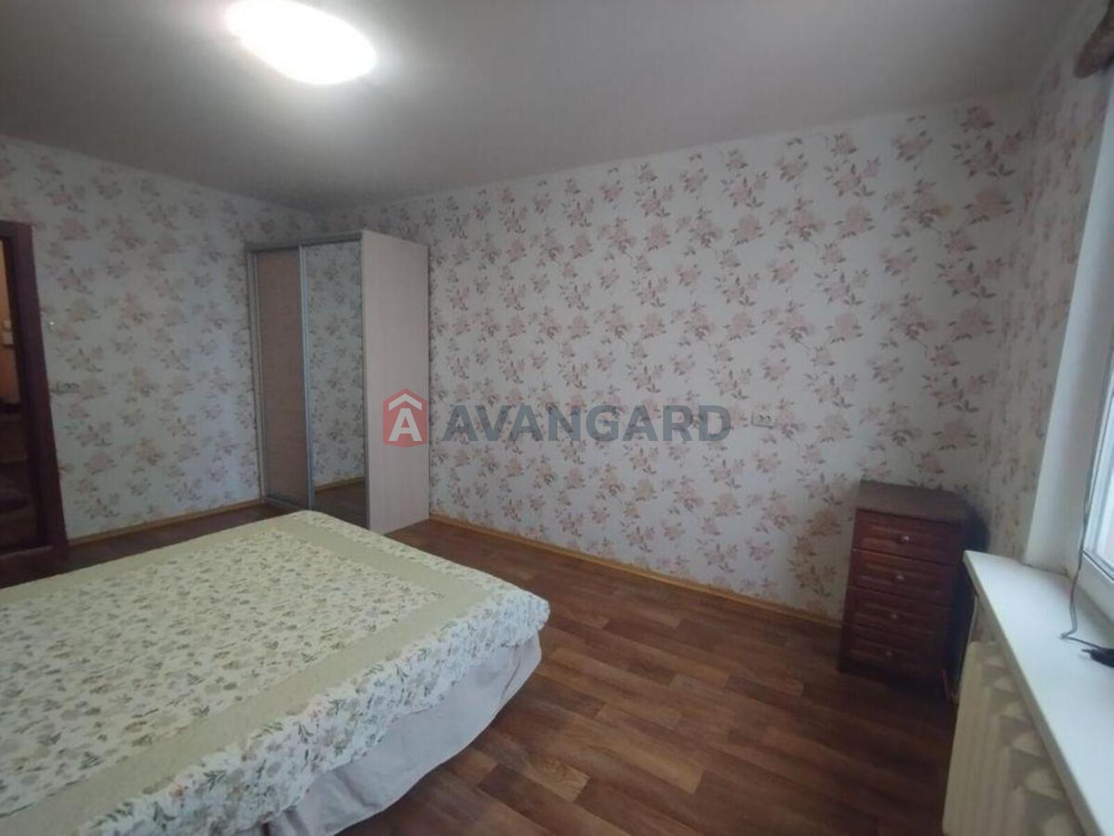 2 ��. ��������, 68/-/15 ��. �., 23/25 ������ ���� 8