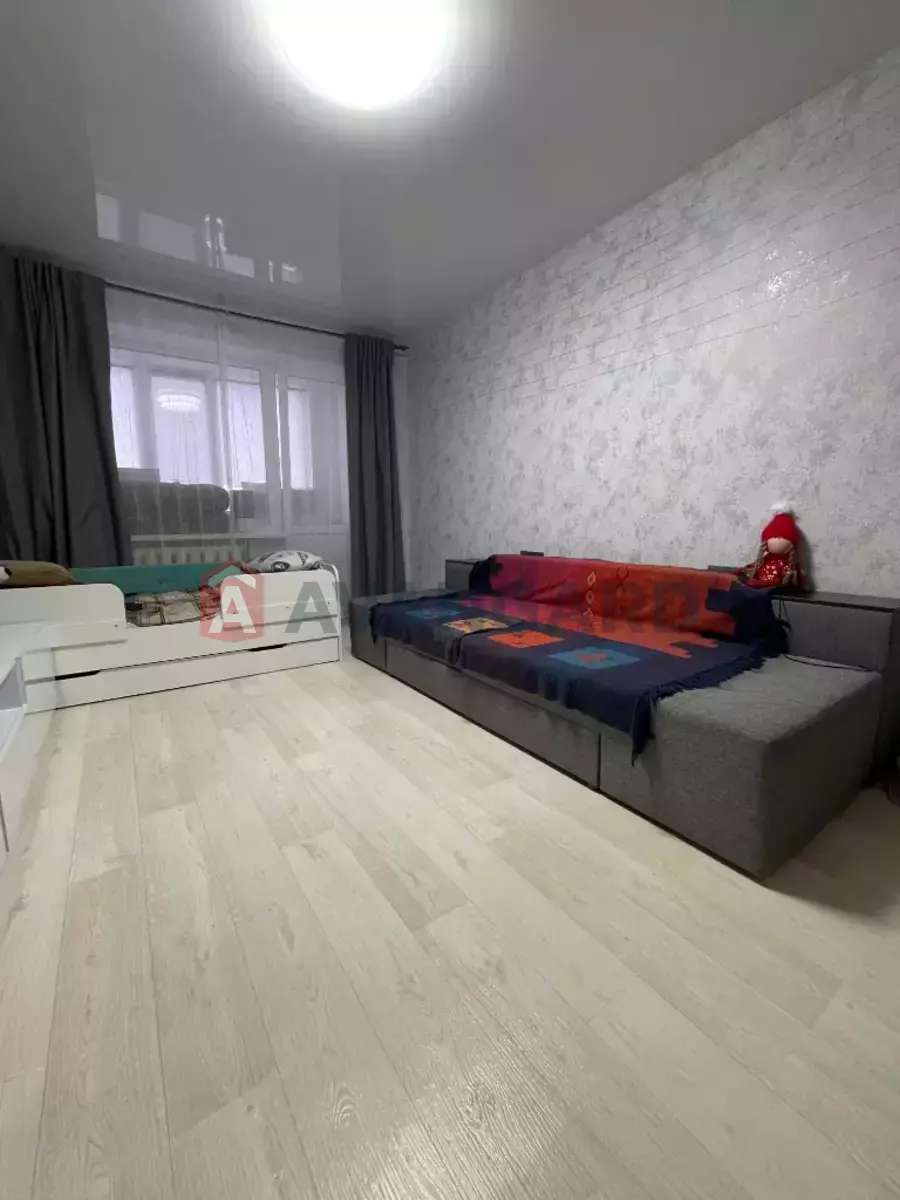 3 ��. ��������, 69/39/6 ��. �., 8/16 ������ ���� 2