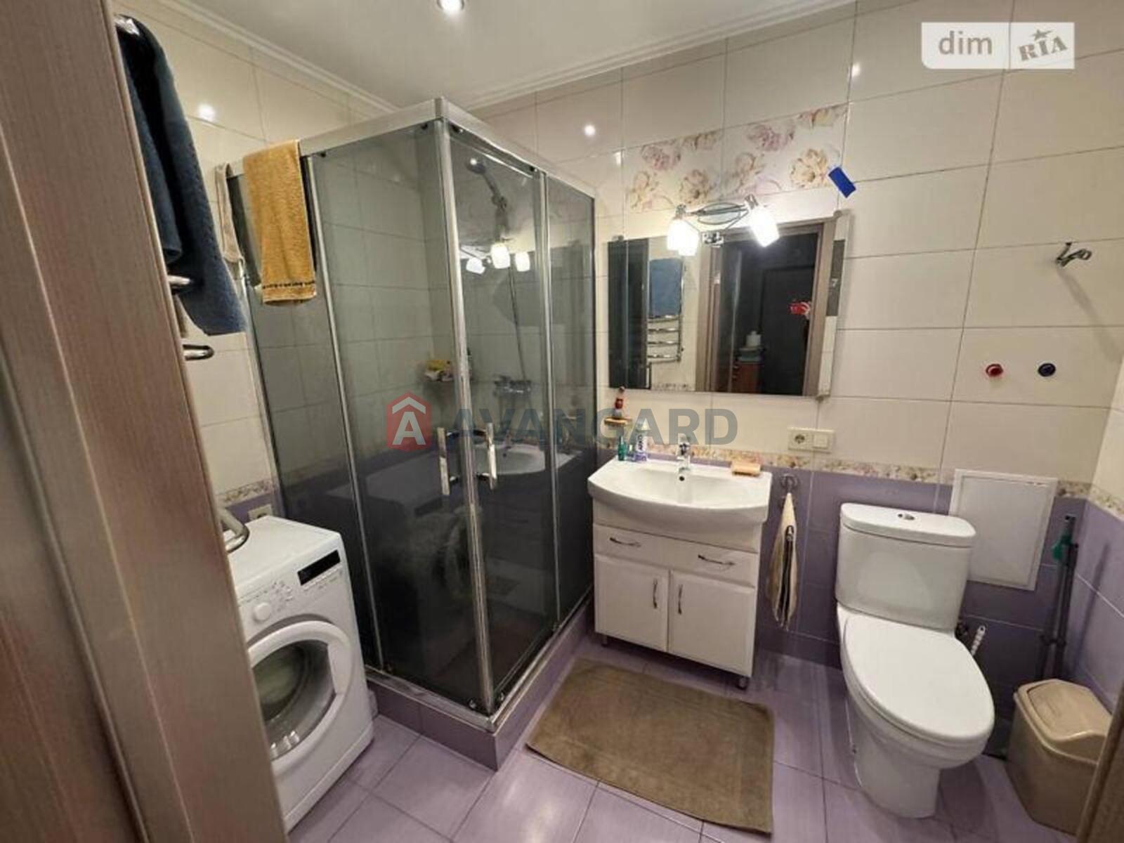 2 ��. ��������, 55/33/11 ��. �., 2/5 ������ ���� 10