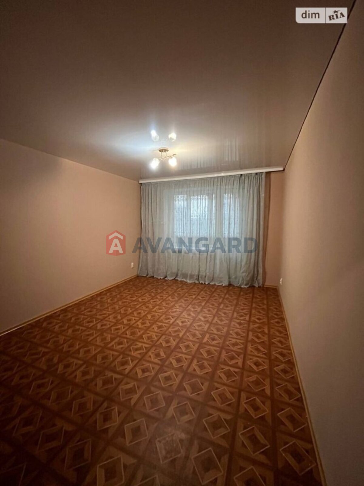 3 ��. ��������, 95/50/11 ��. �., 4/6 ������ ���� 19