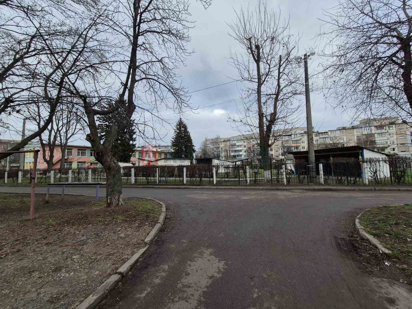 3 ��. ��������, 62/-/44 ��. �., 5/5 ������ ���� 9