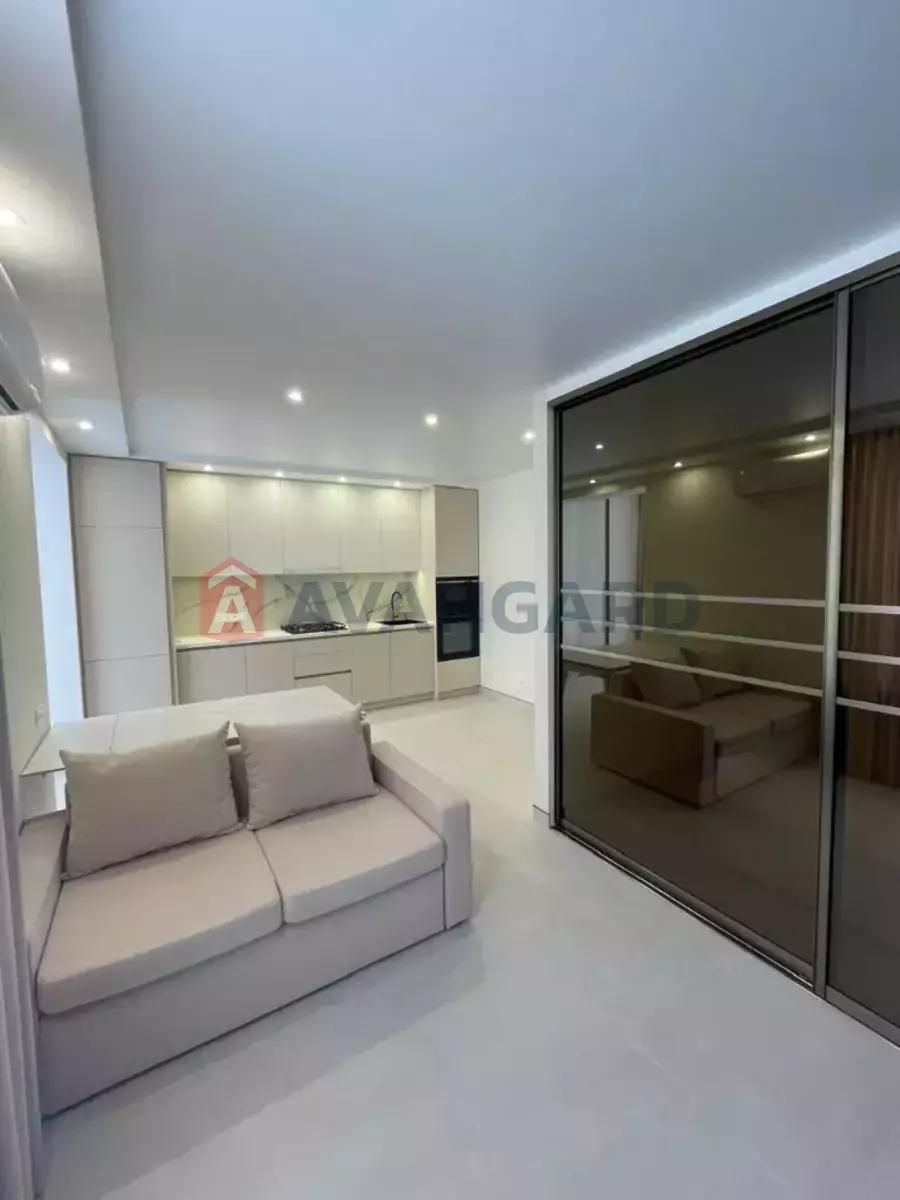 2 ��. ��������, 45/-/- ��. �., 7/10 ������ ���� 9