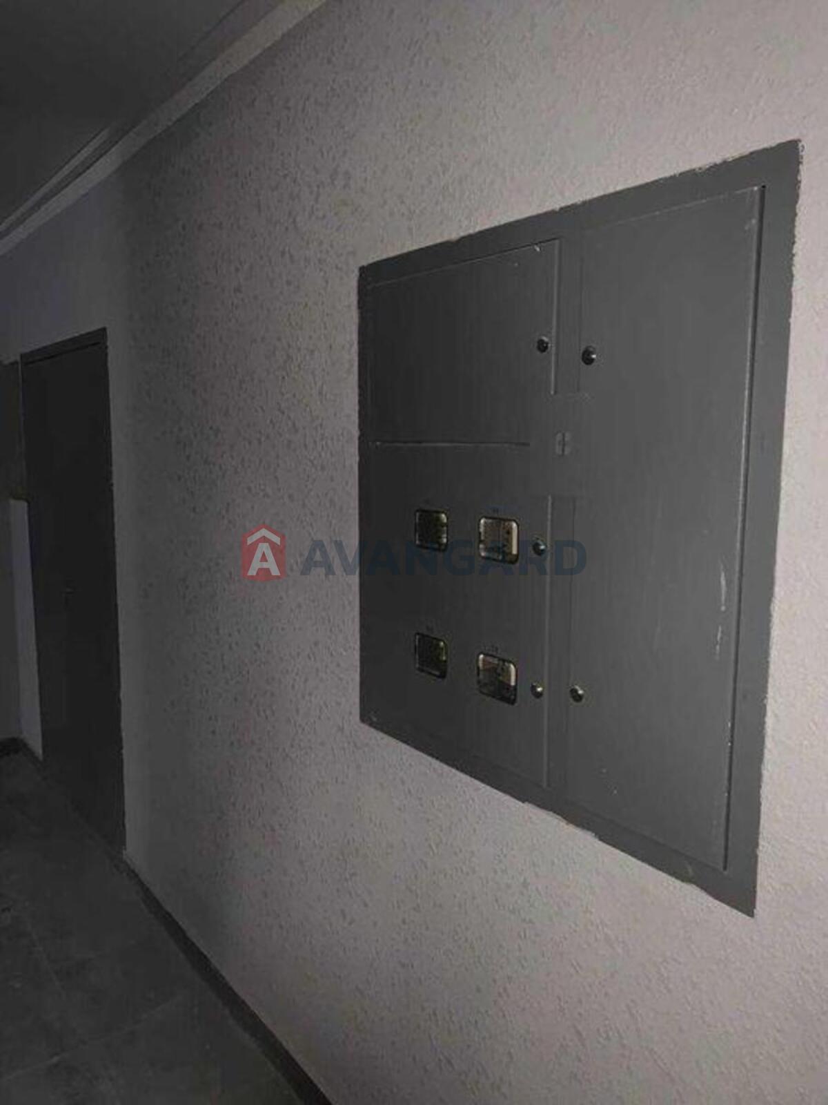 2 ����. ��������, 68/-/12 ��. �., 13/17 ���� ���� 20