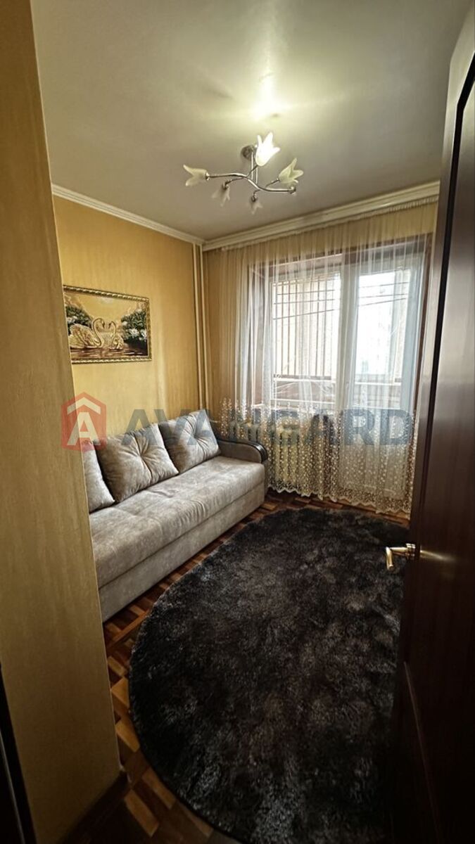 3 ����. ��������, 61/-/7 ��. �., 6/9 ���� ���� 4