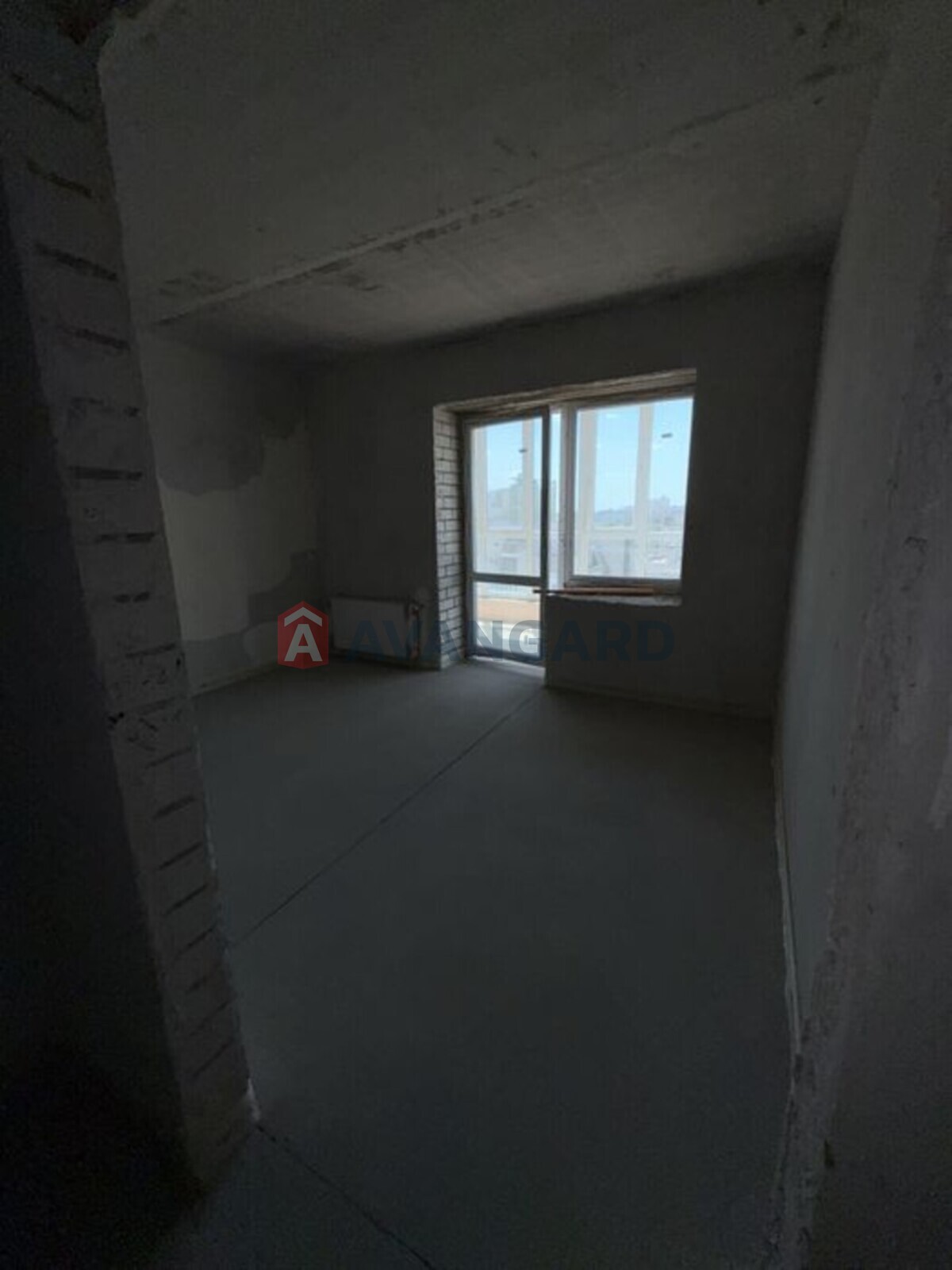 3 ����. ��������, 105/-/15 ��. �., 14/17 ���� ���� 6