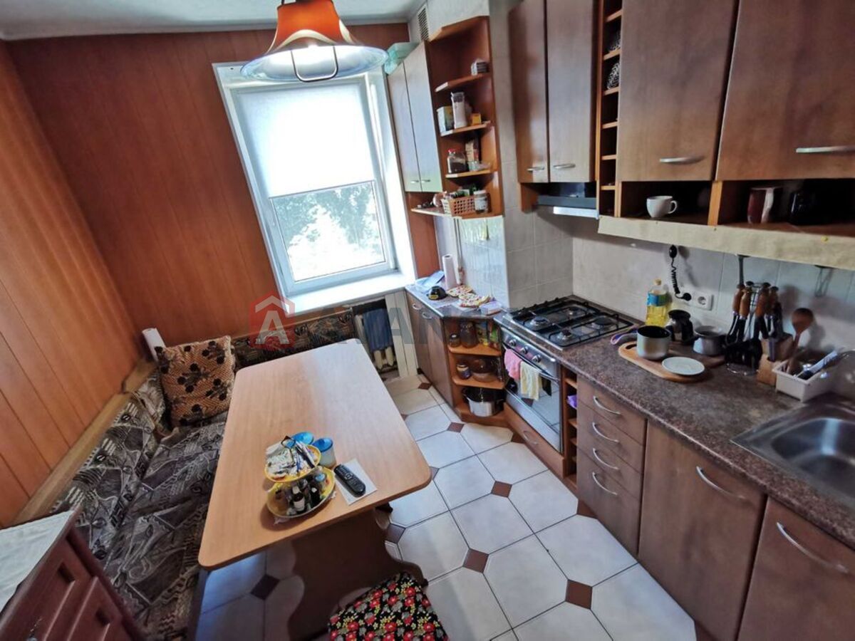 4 . , 89/-/9 . ., 3/4   6