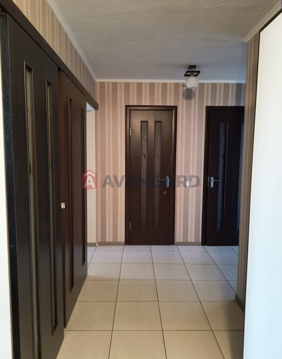 2 ��. ��������, 60/32/12 ��. �., 1/5 ������ ���� 6