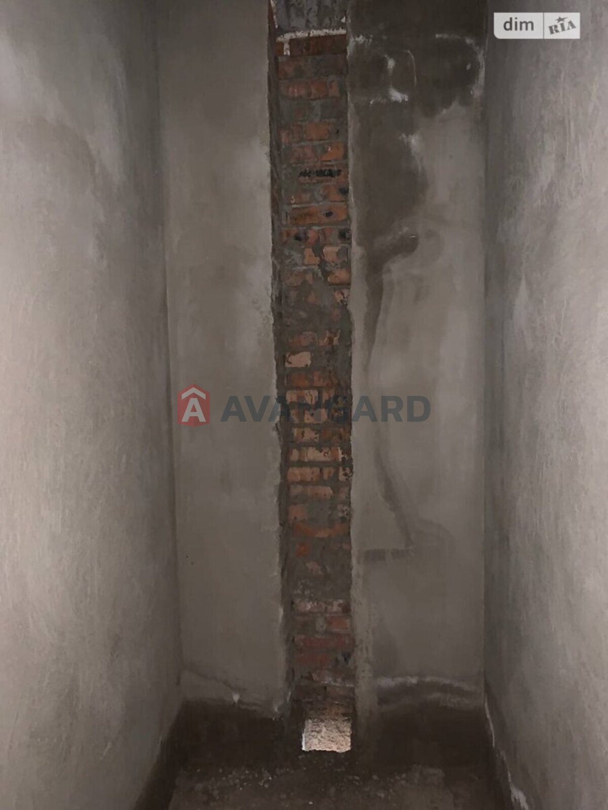 3 ��. ��������, 82/41/20 ��. �., 1/8 ������ ���� 25