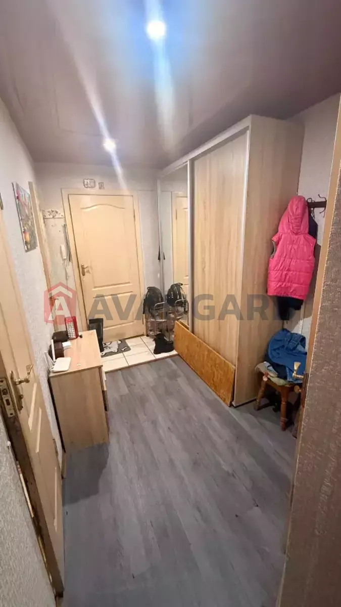 1 ����. ��������, 35/18/7 ��. �., 11/12 ���� ���� 6