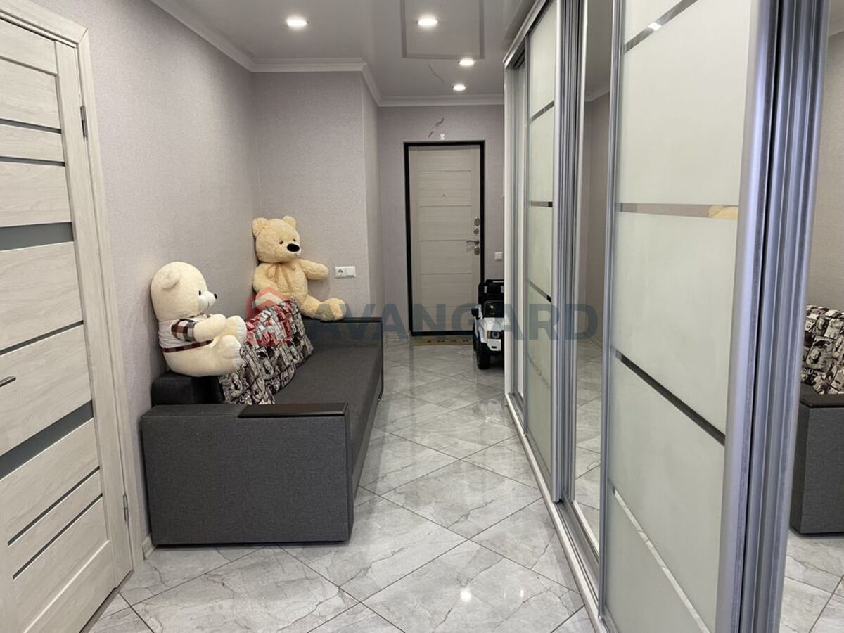 1 ����. ��������, 52/-/18 ��. �., 6/10 ���� ���� 15