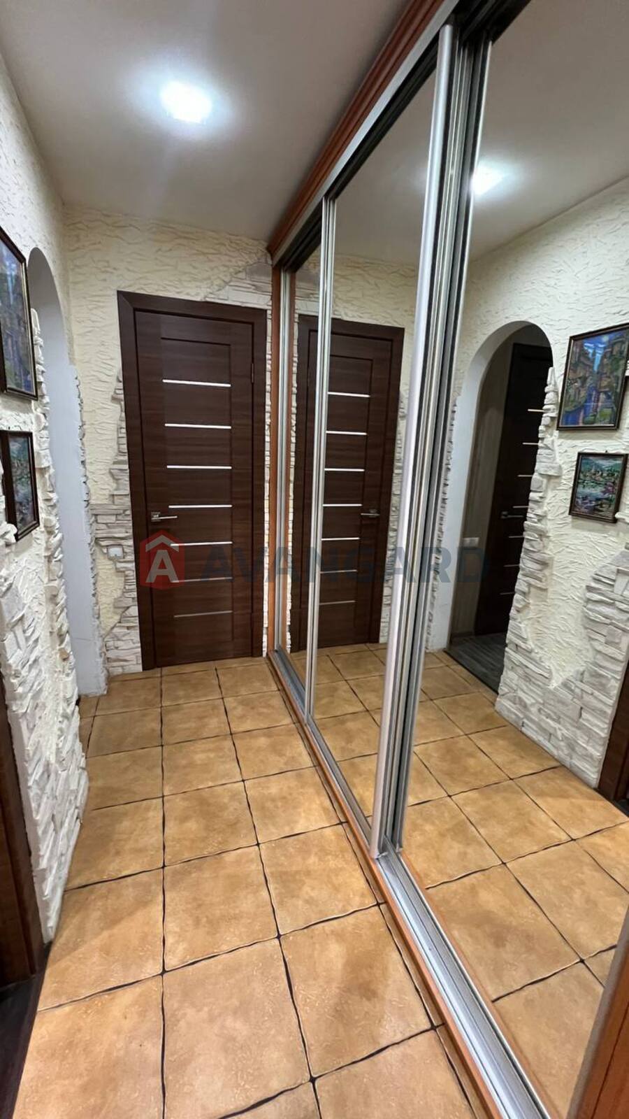 2 ����. ��������, 50/29/8 ��. �., 9/9 ���� ���� 12