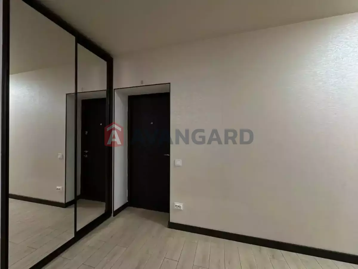 3 ��. ��������, 60/-/- ��. �., 12/12 ������ ���� 12