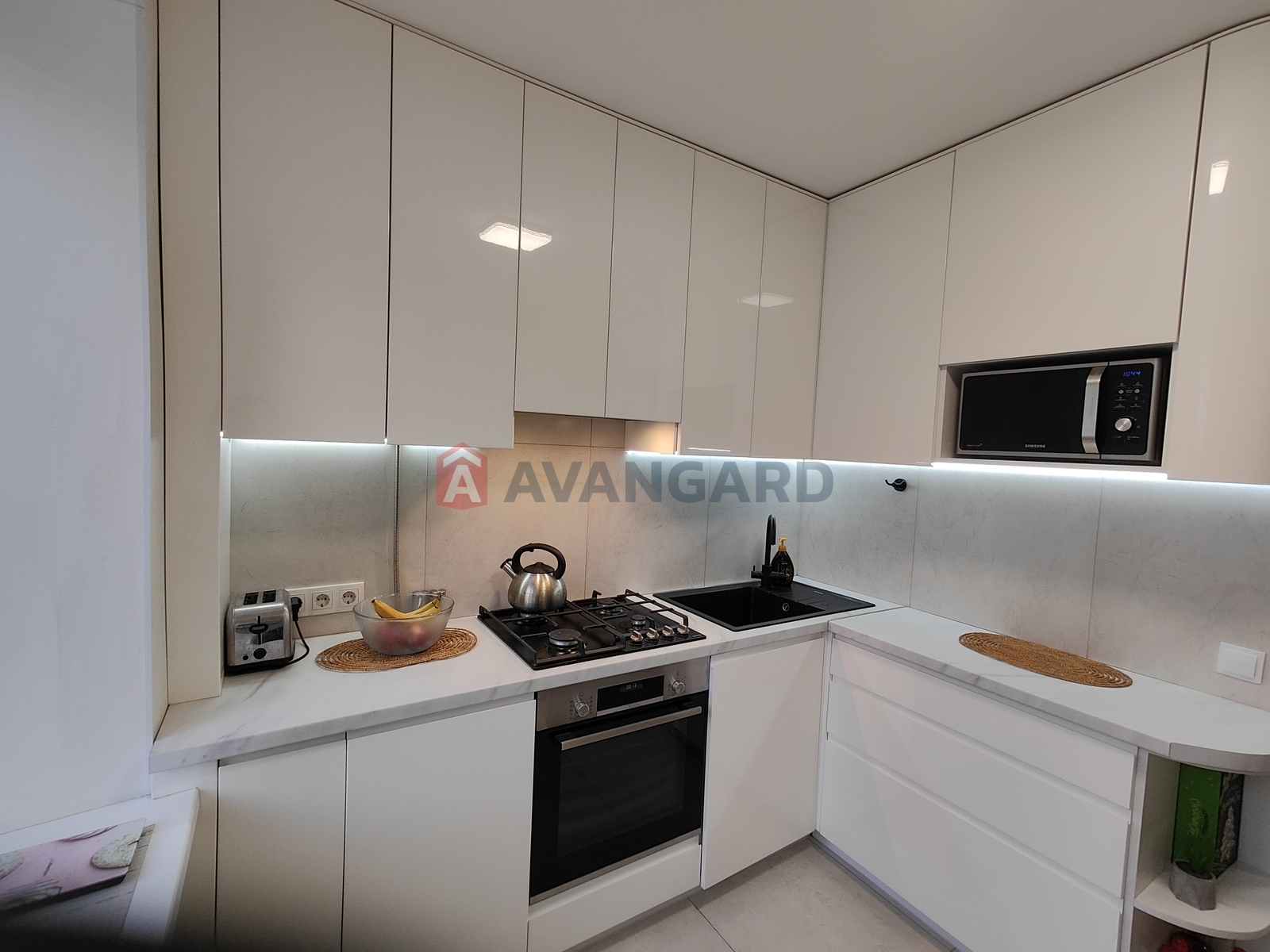 2 ��. ��������, 54/-/8 ��. �., 3/4 ������ ���� 3