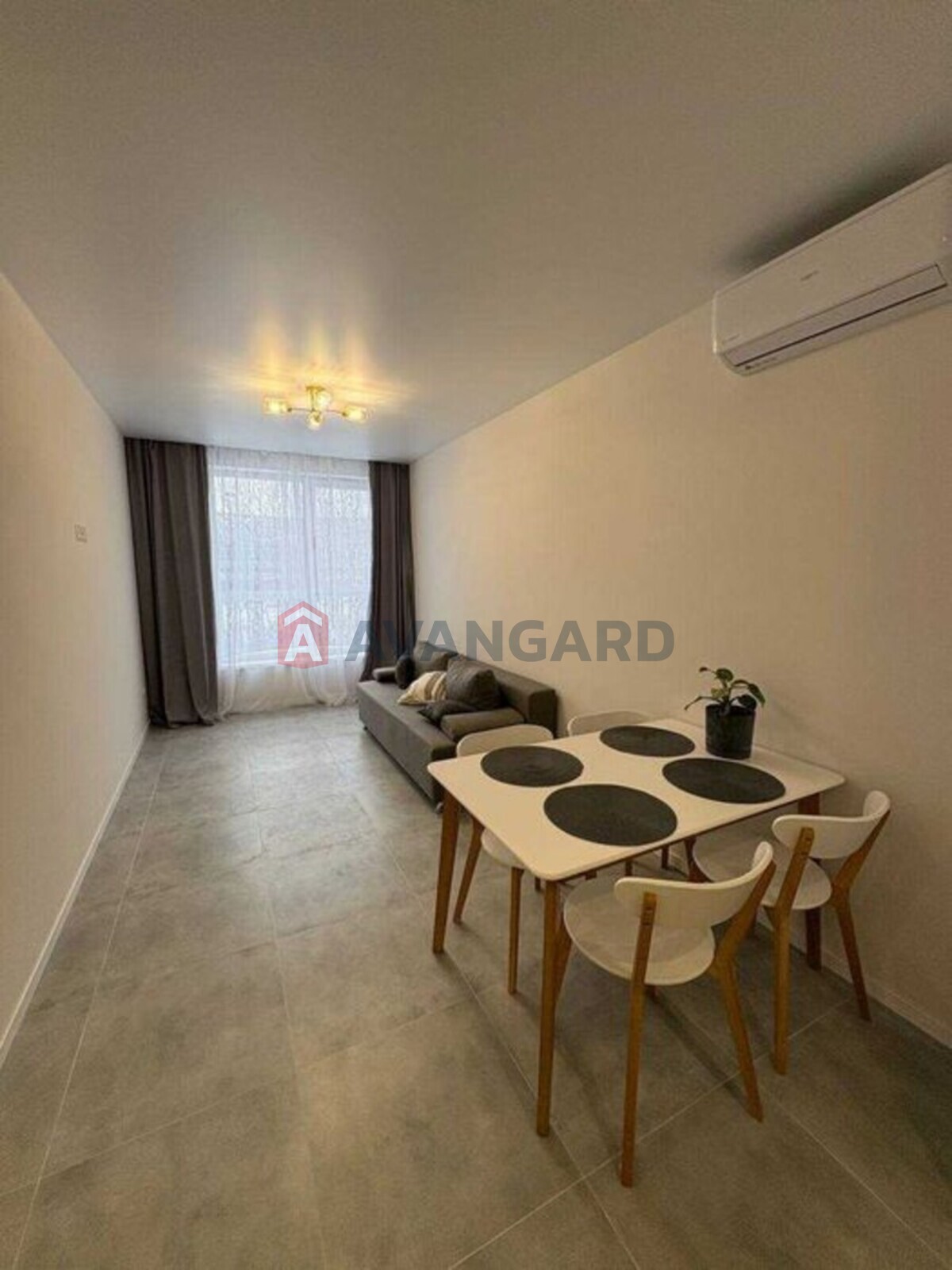 1 ��. ��������, 45/-/22 ��. �., 4/10 ������ ���� 6