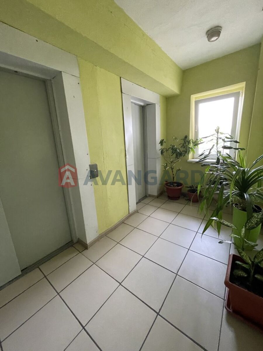 3 ��. ��������, 70/-/6 ��. �., 8/11 ������ ���� 4