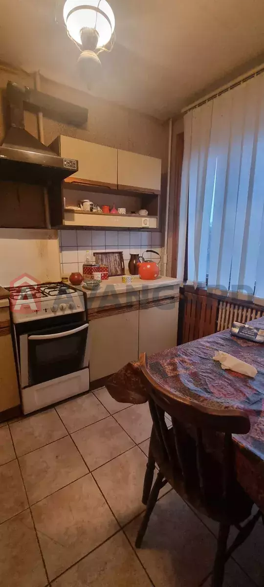 3 ��. ��������, 60/-/8 ��. �., 2/9 ������ ���� 4