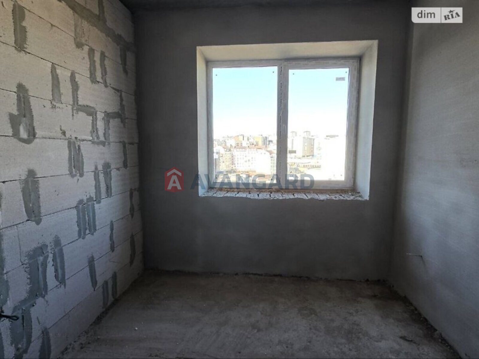 3 ��. ��������, 83/47/17 ��. �., 8/10 ������ ���� 3