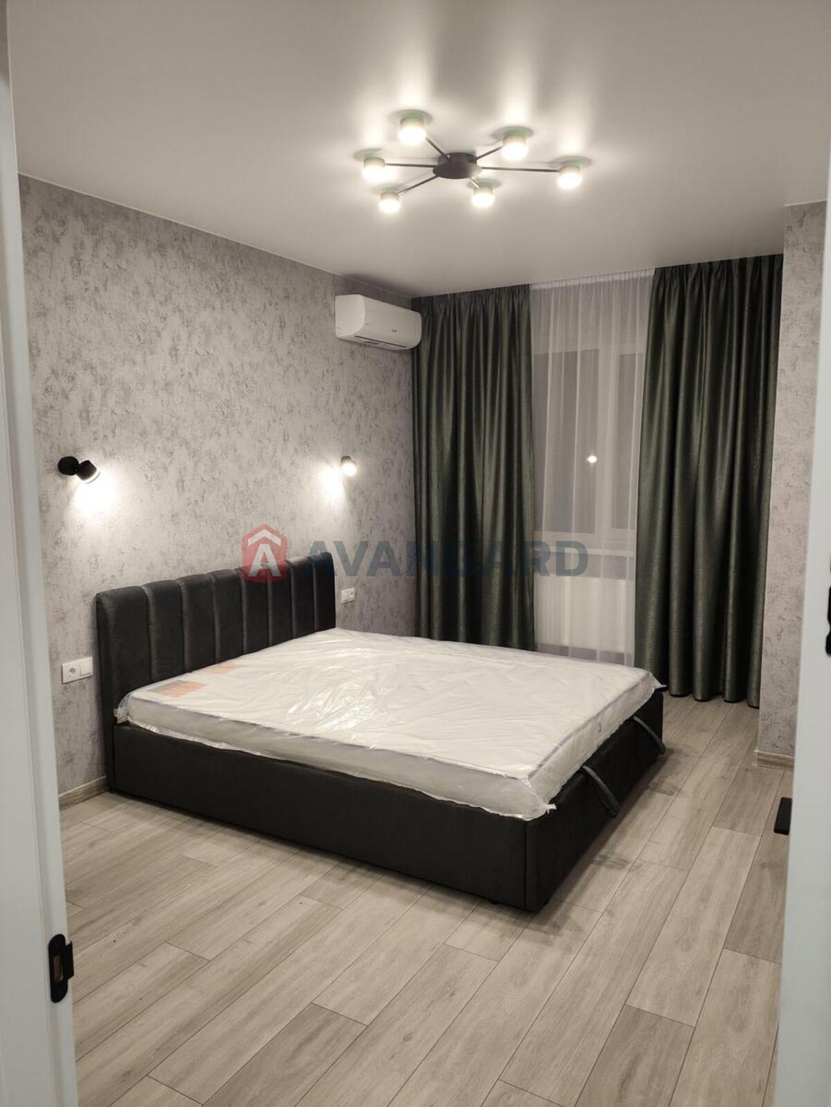 1 ��. ��������, 37/-/9 ��. �., 3/4 ������ ���� 9