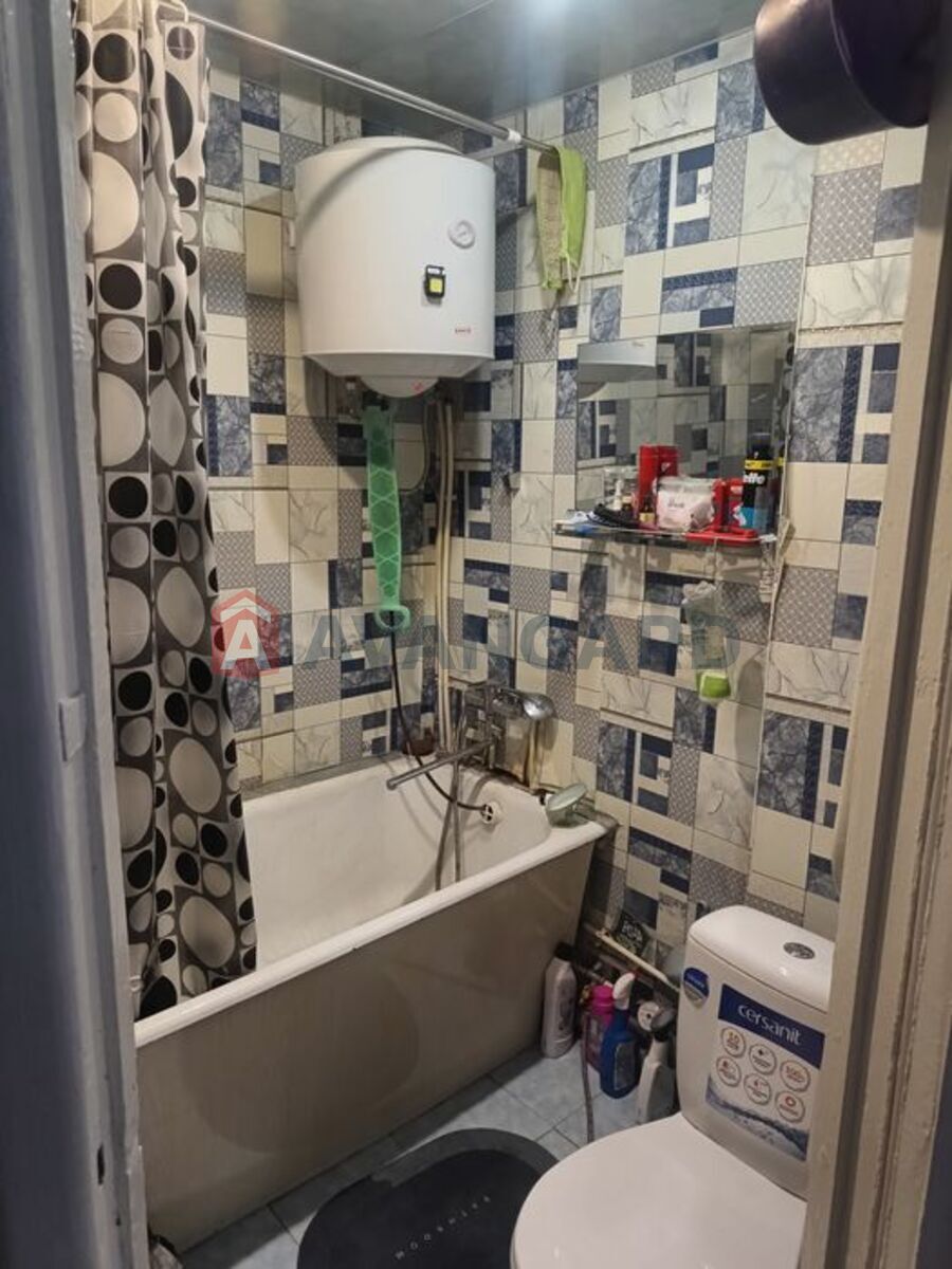 1 ��. ��������, 28/-/6 ��. �., 3/5 ������ ���� 3