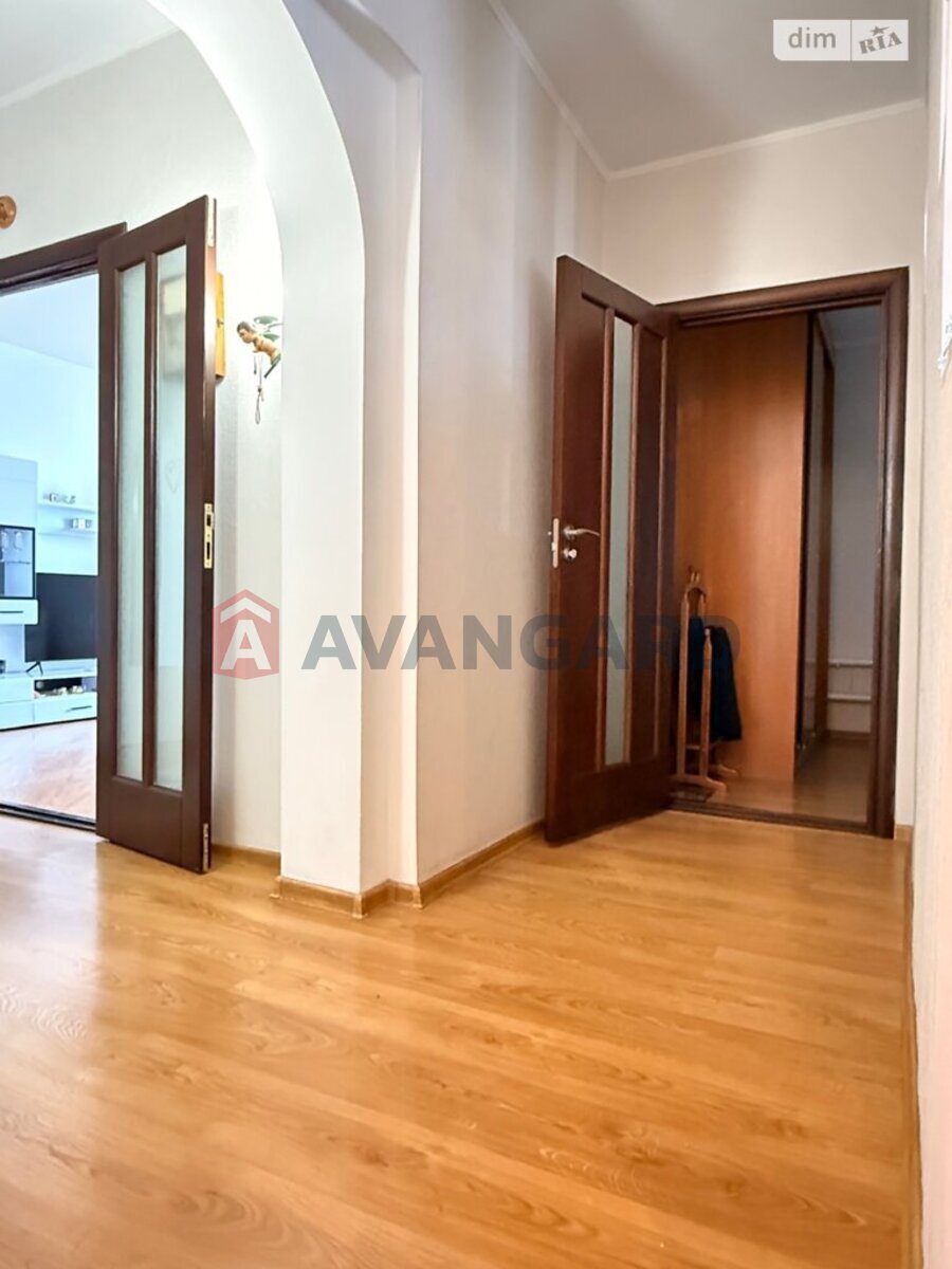 2 ��. ��������, 72/31/18 ��. �., 5/9 ������ ���� 13