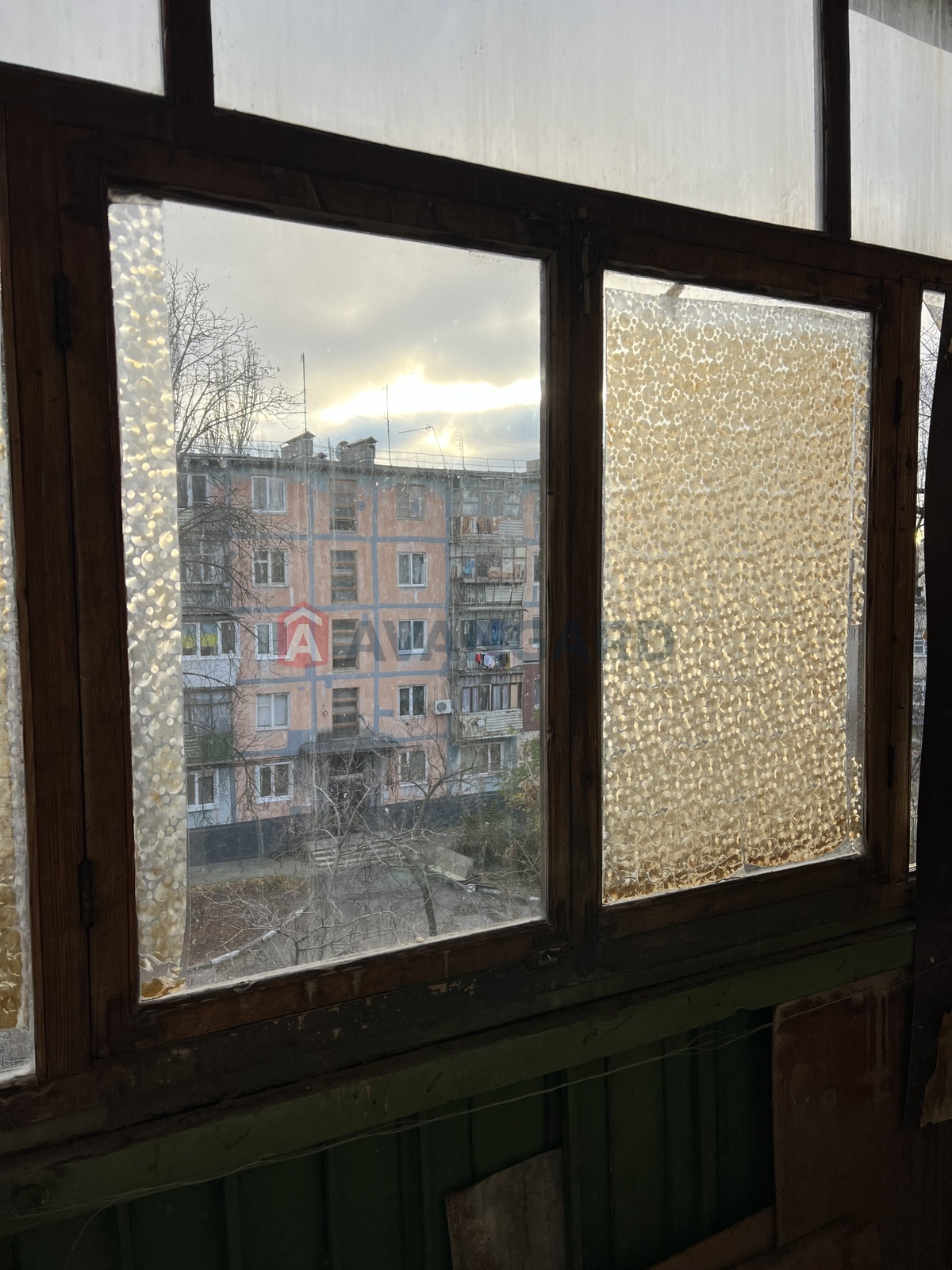 3 ����. ��������, 55/37/6 ��. �., 4/5 ���� ���� 4