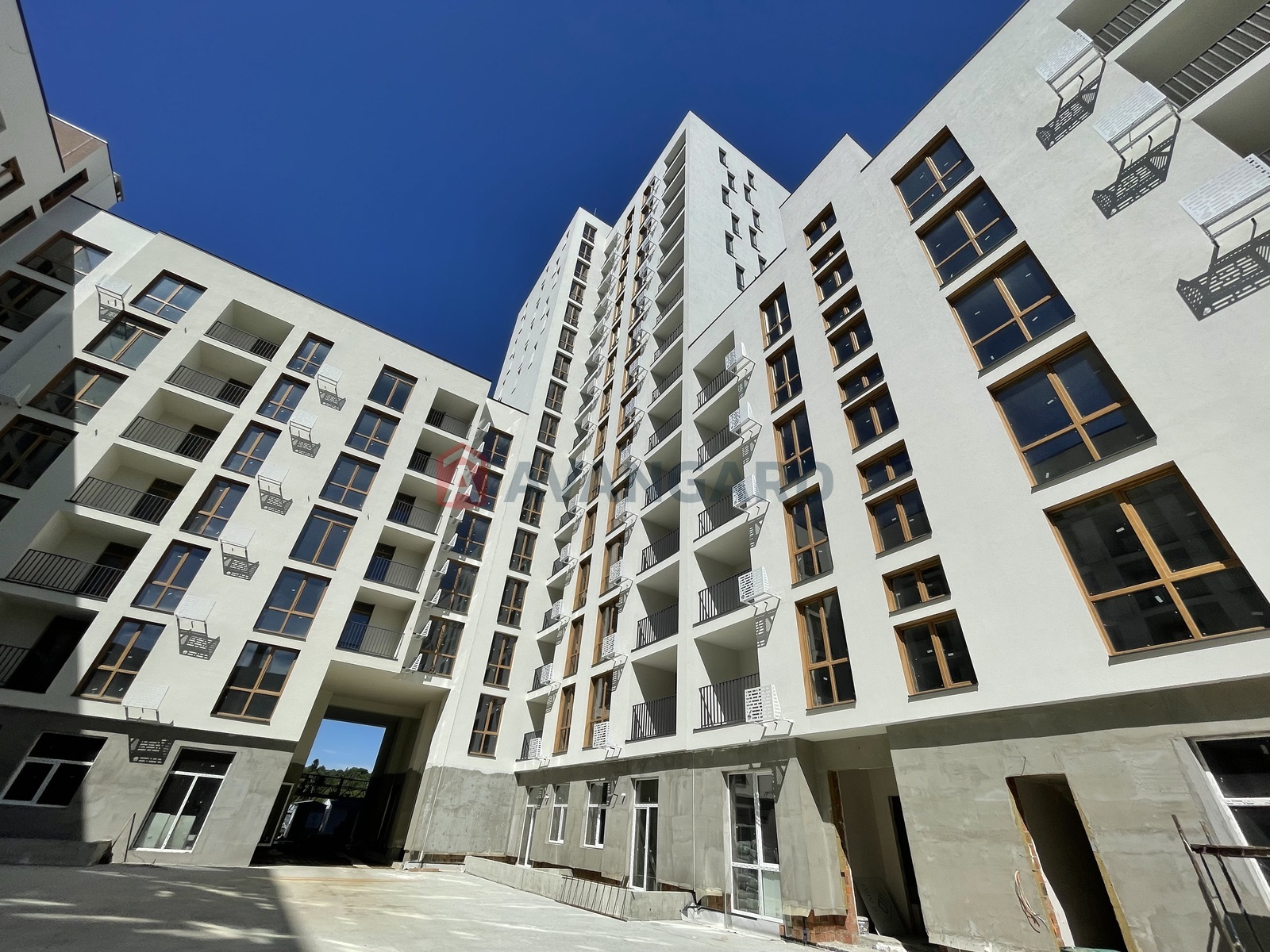 1 ����. ��������, 40/-/15 ��. �., 4/10 ���� ���� 2