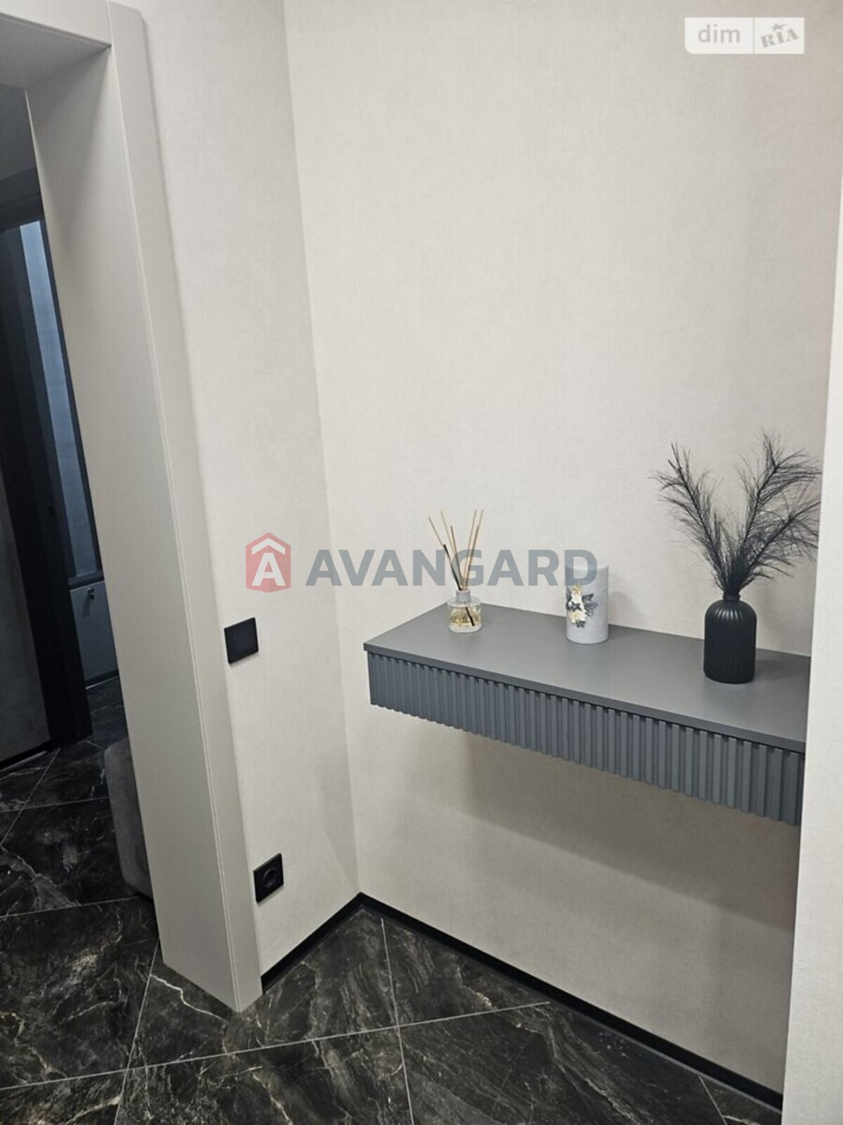 1 ��. ��������, 48/14/24 ��. �., 2/16 ������ ���� 16