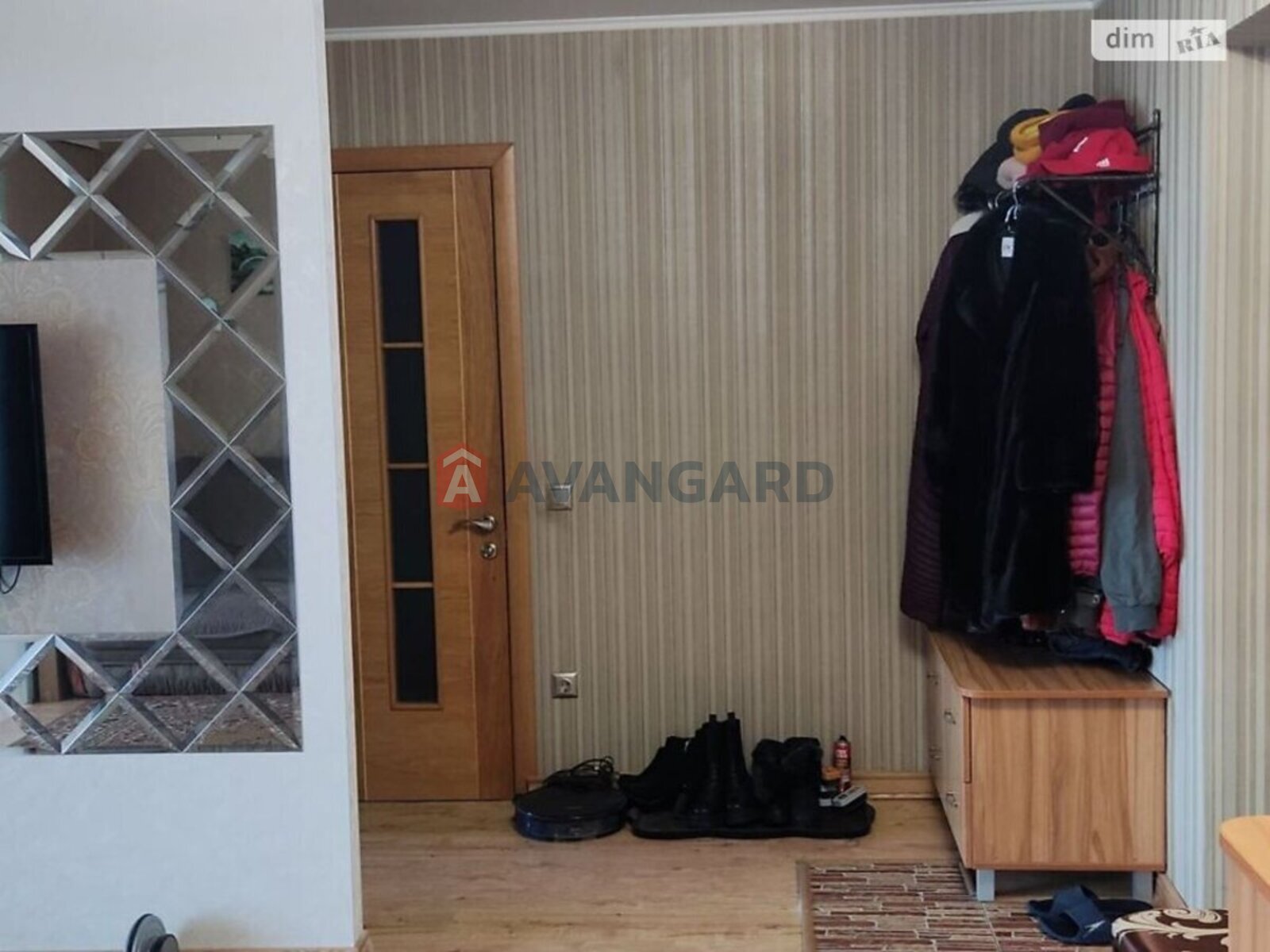 2 ����. ��������, 65/37/11 ��. �., 5/10 ���� ���� 9