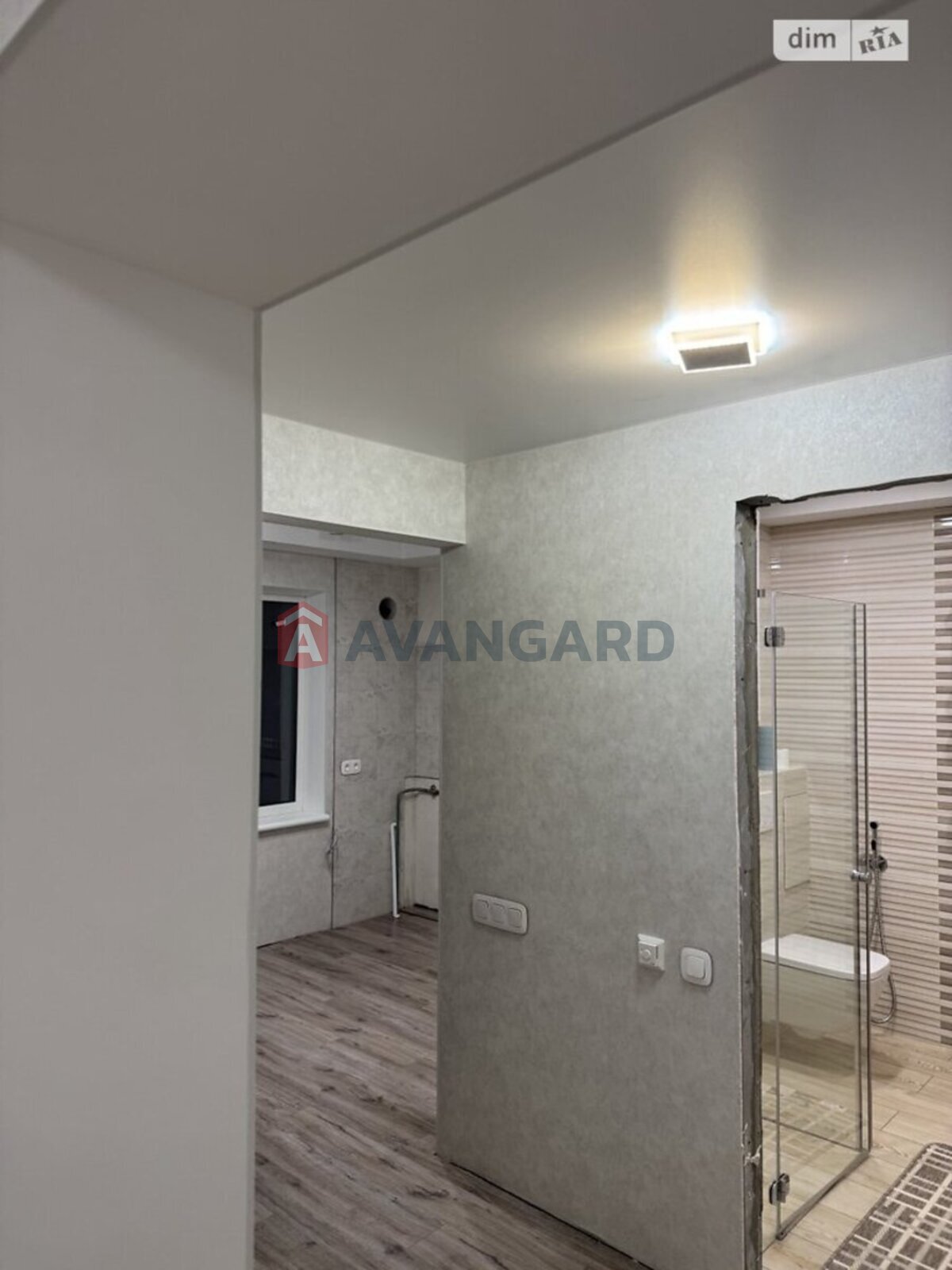 2 ����. ��������, 52/28/8 ��. �., 9/9 ���� ���� 6