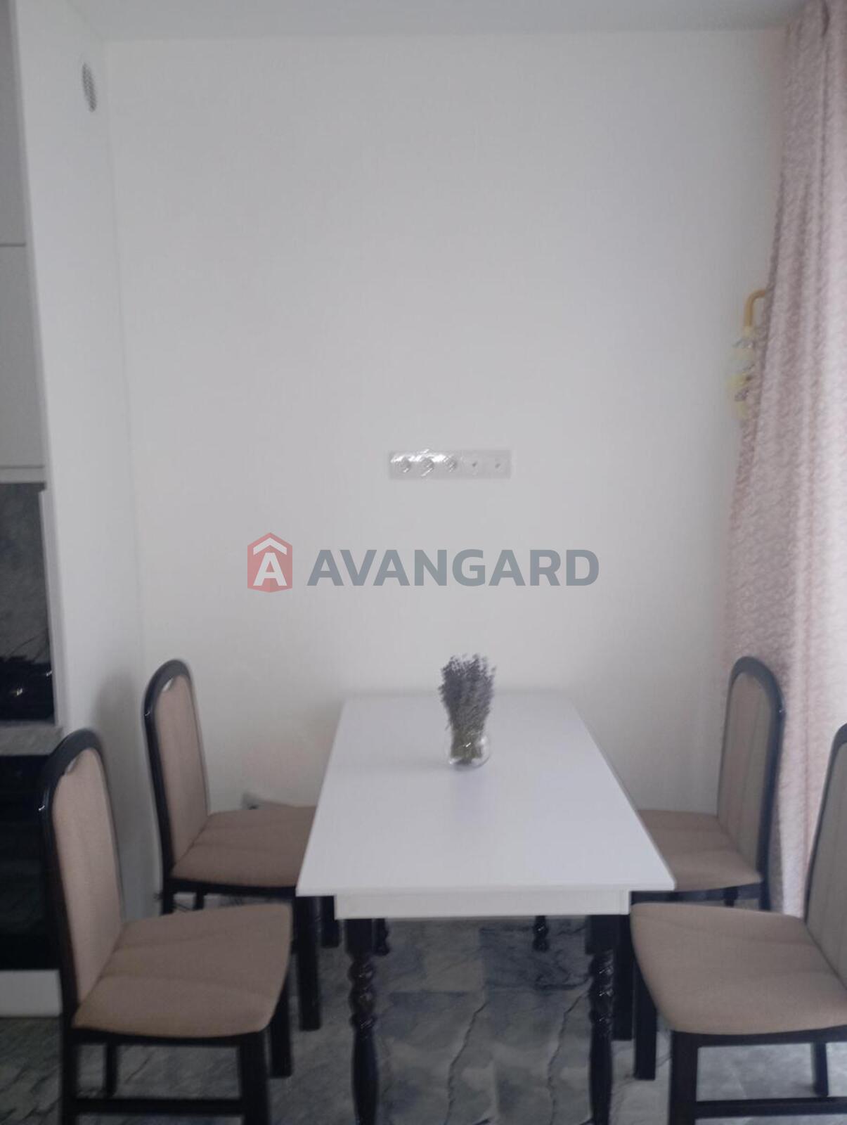 1 ��. ��������, 40/12/15 ��. �., 2/10 ������ ���� 12