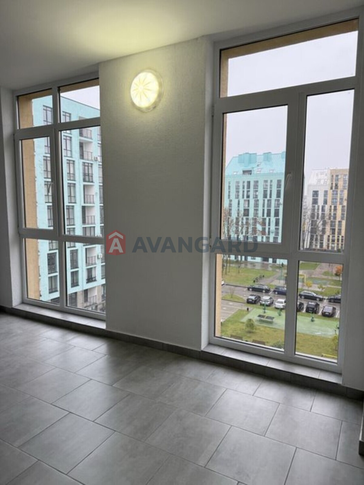 3 ��. ��������, 86/-/12 ��. �., 5/7 ������ ���� 14