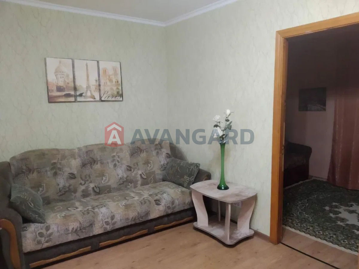 2 ��. ��������, 42/-/6 ��. �., 3/5 ������ ���� 6