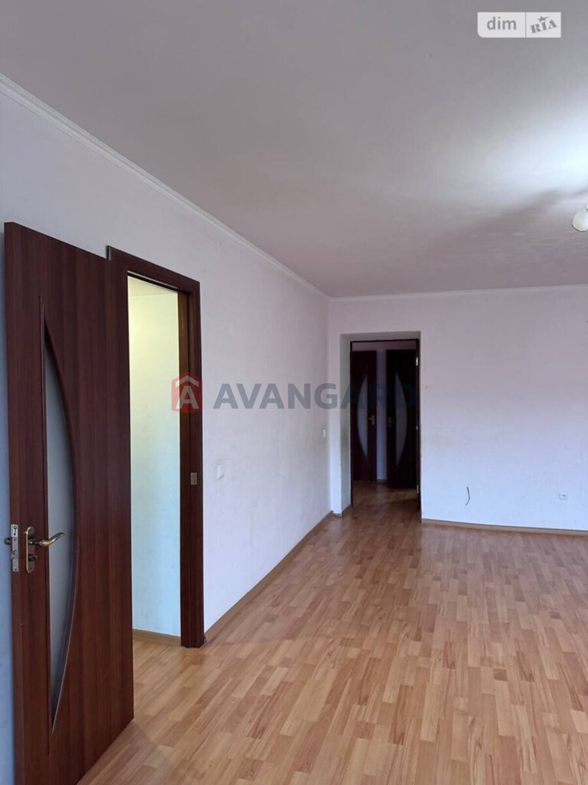 2 ��. ��������, 87/43/17 ��. �., 5/6 ������ ���� 6