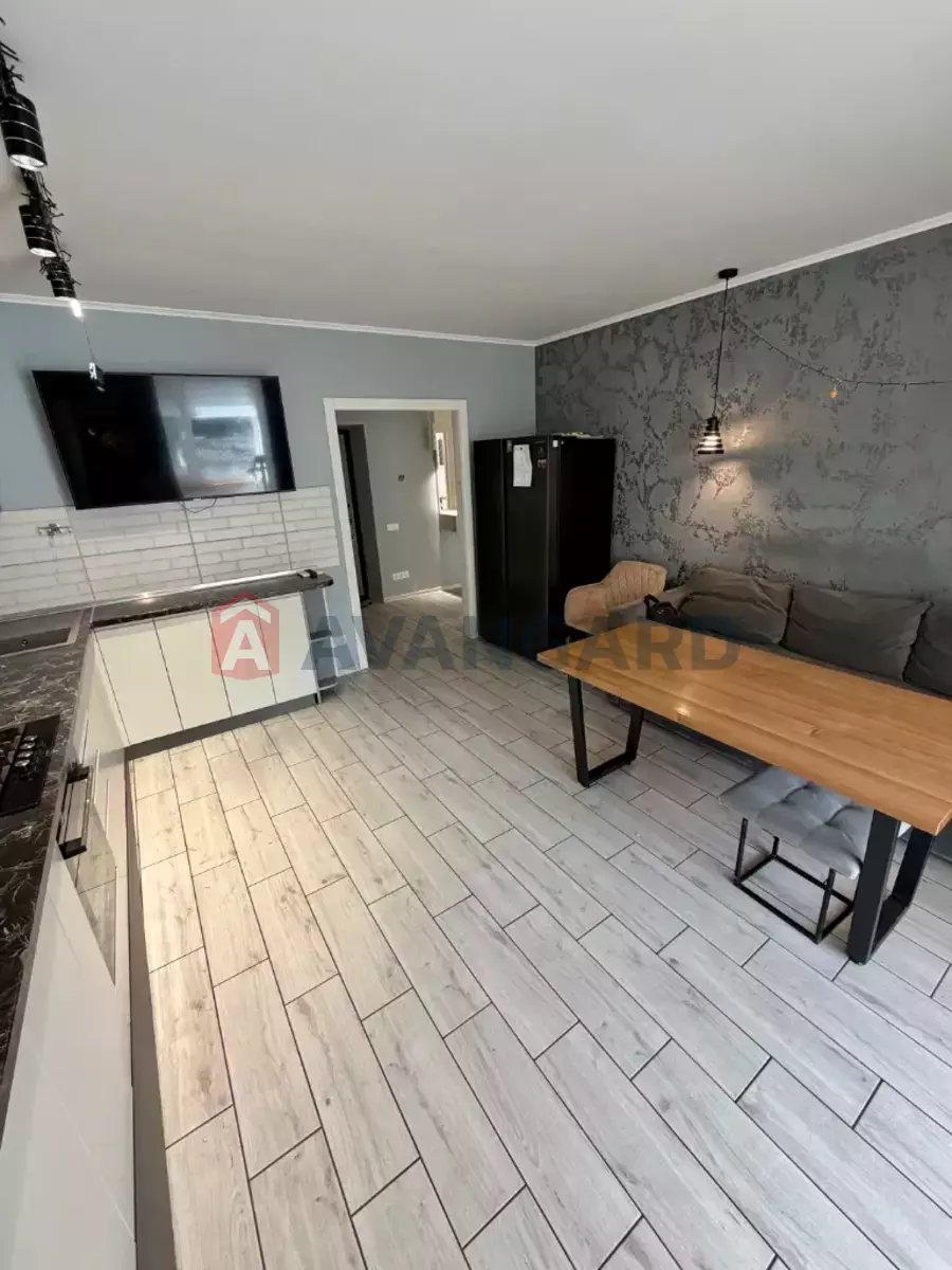 3 ��. ��������, 80/53/- ��. �., 1/10 ������ ���� 4